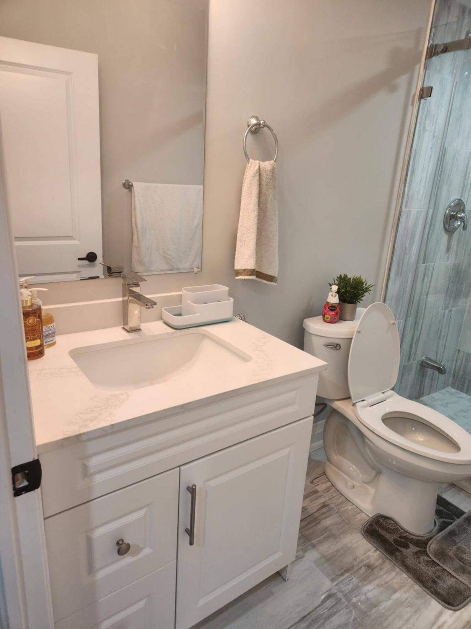 Apartment B 2 Bedroom Brampton Luaran gambar